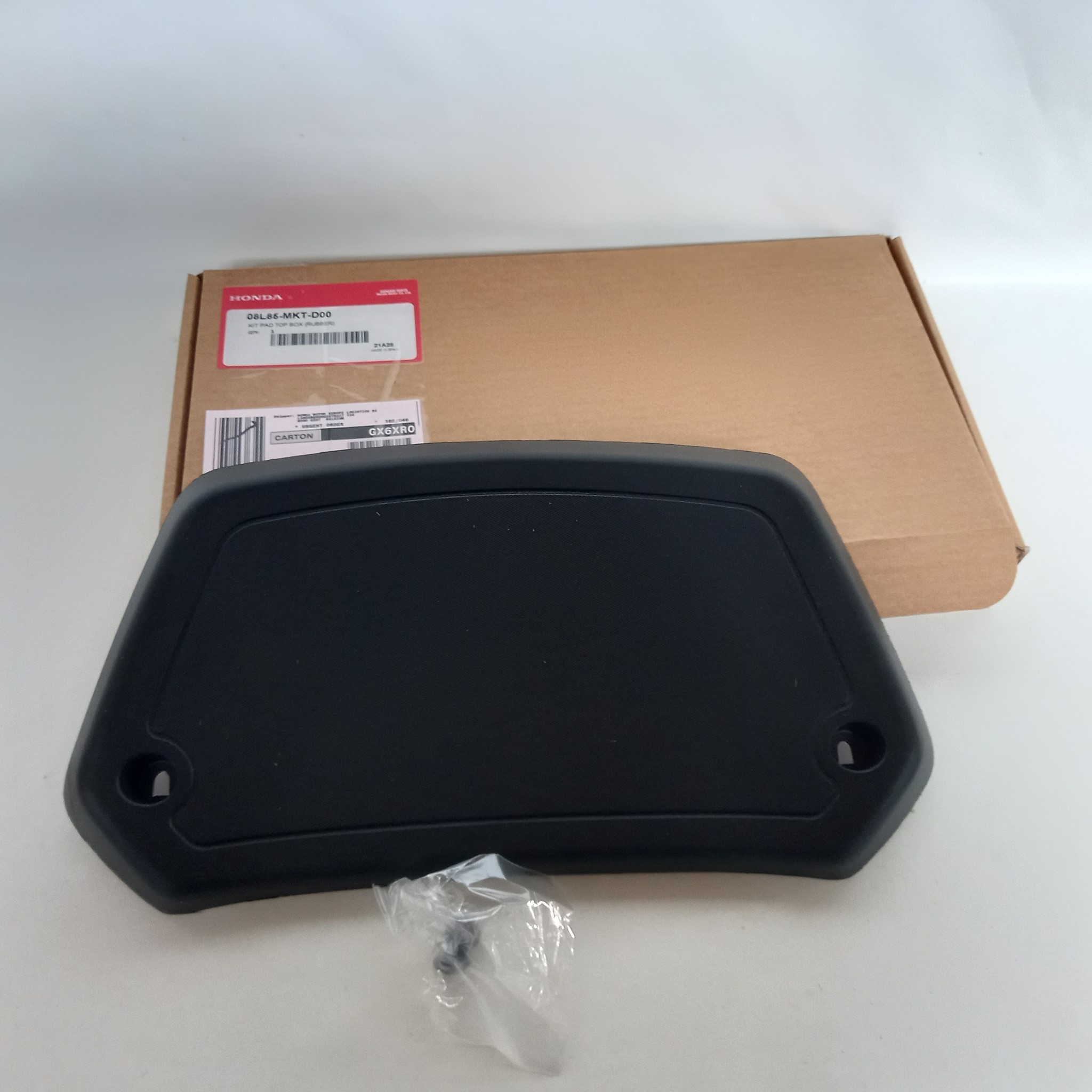 Picture of 50L TOP BOX RUBBER PAD  08L85-MKT-D00